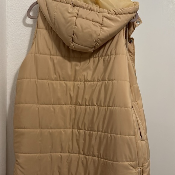 Long vest with hood ready for the cold in a neutral color size ML - Picture 5 of 9